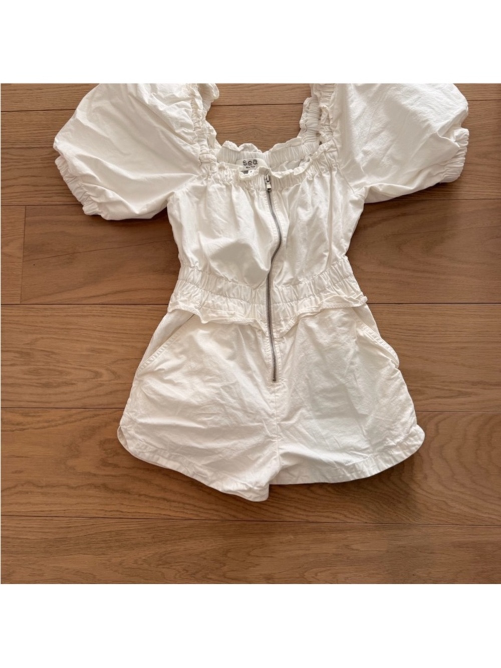 Sea White Puff-Sleeve Zip Romper